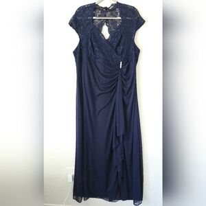 Navy blue formal dress size 22W keyhole back